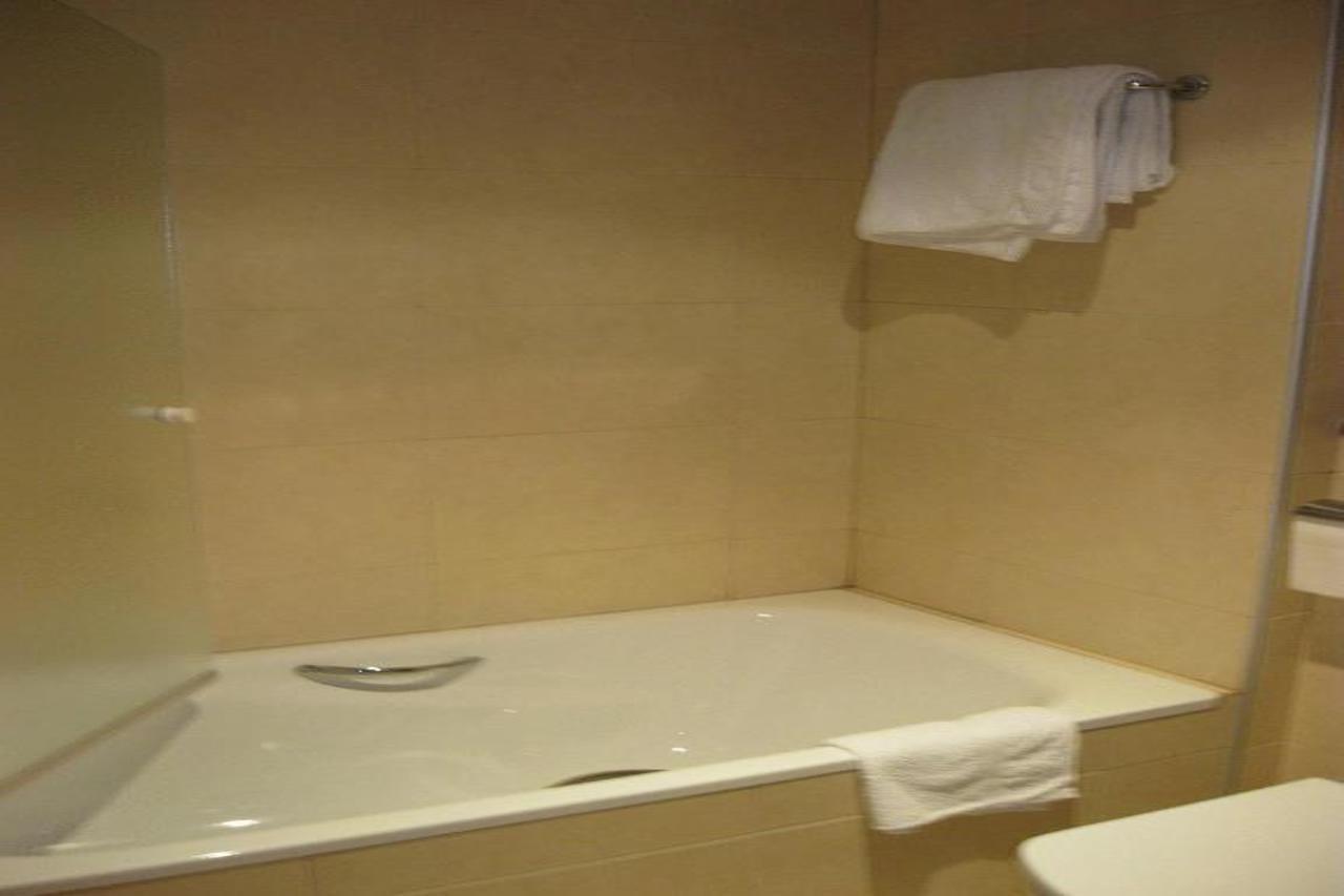Hotel Avenida 2*